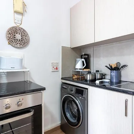 Lazy River 1-bedroom * ラルナカ